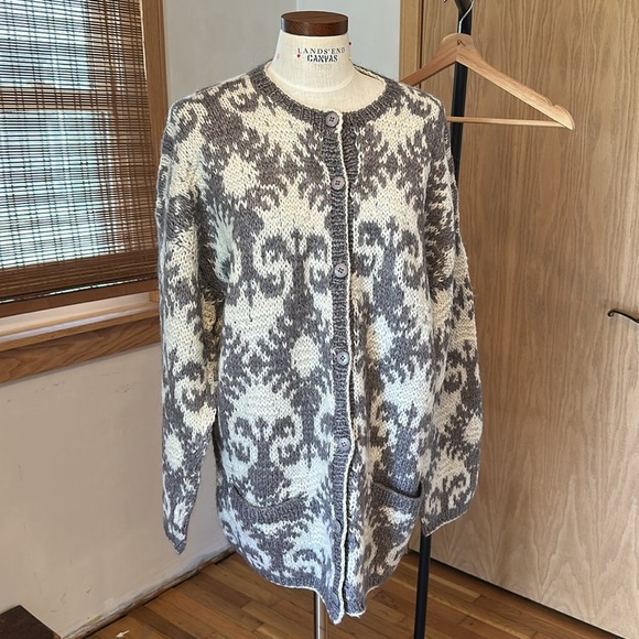 Adrienne Vittadini Gray and Cream Cardigan Sweater Vintage Lg Oversized Wool C6 - Picture 1 of 15